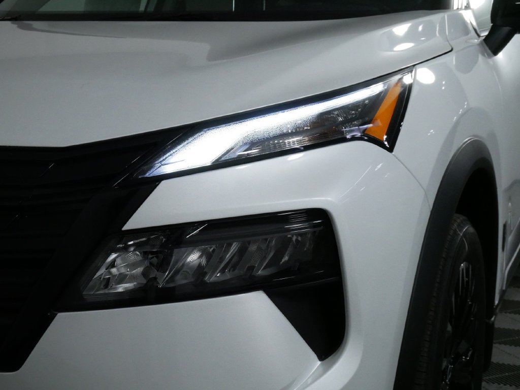 New 2026 Nissan Rogue Dark Armor AWD/4WD image 12