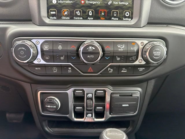 Used 2021 Jeep Gladiator Overland w/ Popular Equipment Package AWD/4WD image 23
