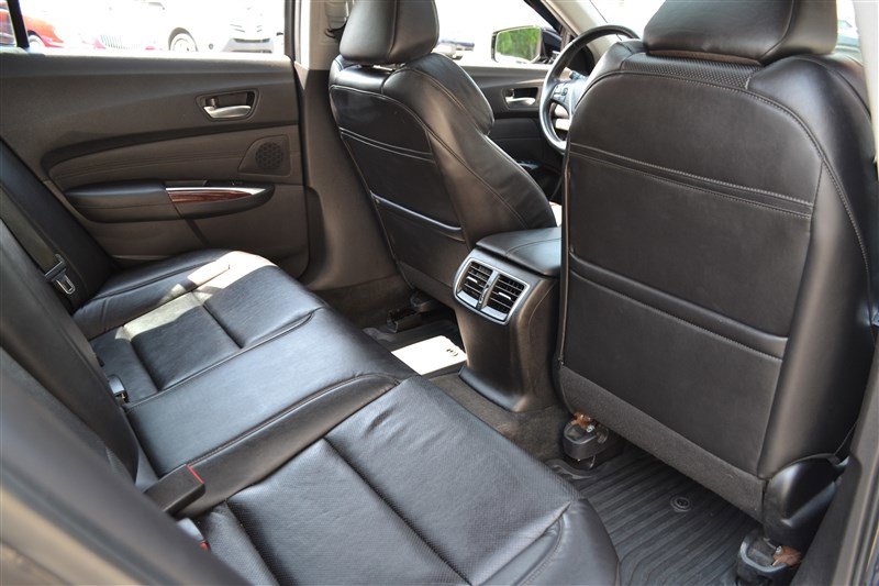 Used 2015 Acura TLX V6 w/ Technology Package image 31