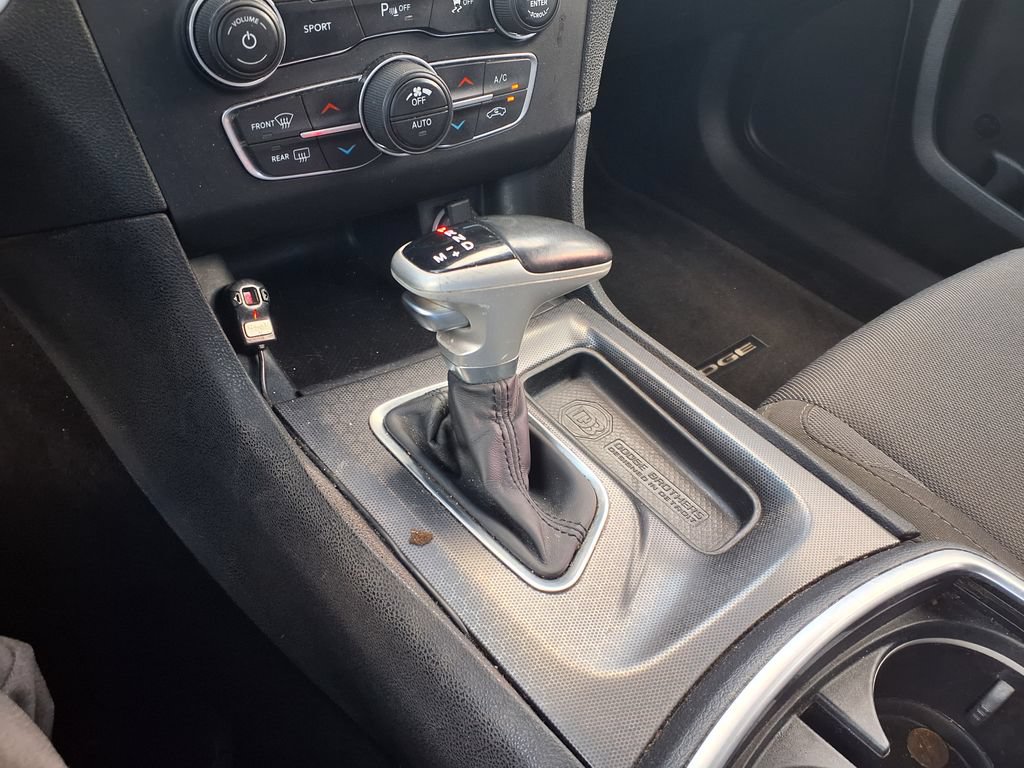 Used 2018 Dodge Charger R/T RWD image 21