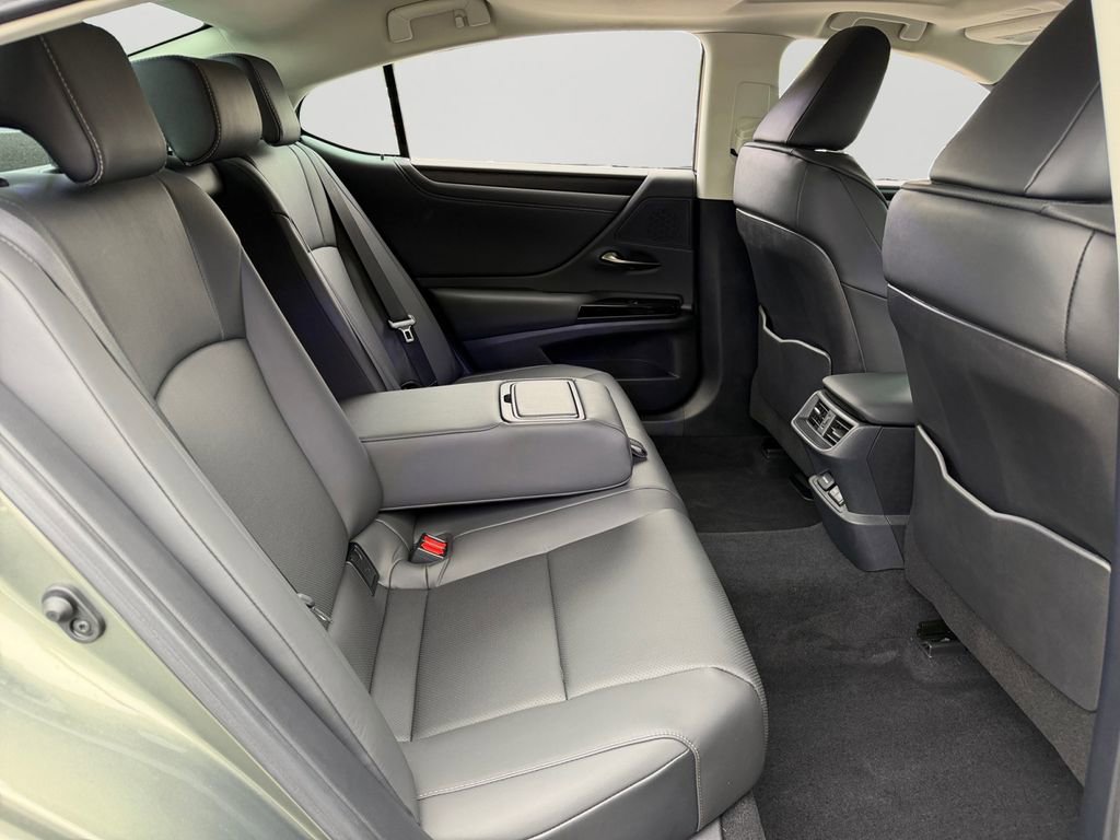 Certified 2025 Lexus ES 350 w/ Premium Package FWD image 9