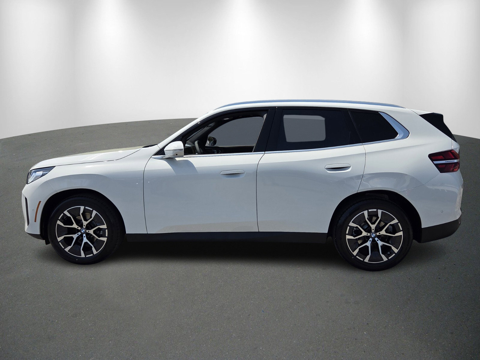 New 2026 BMW X3 xDrive30 w/ Premium Package AWD/4WD image 4