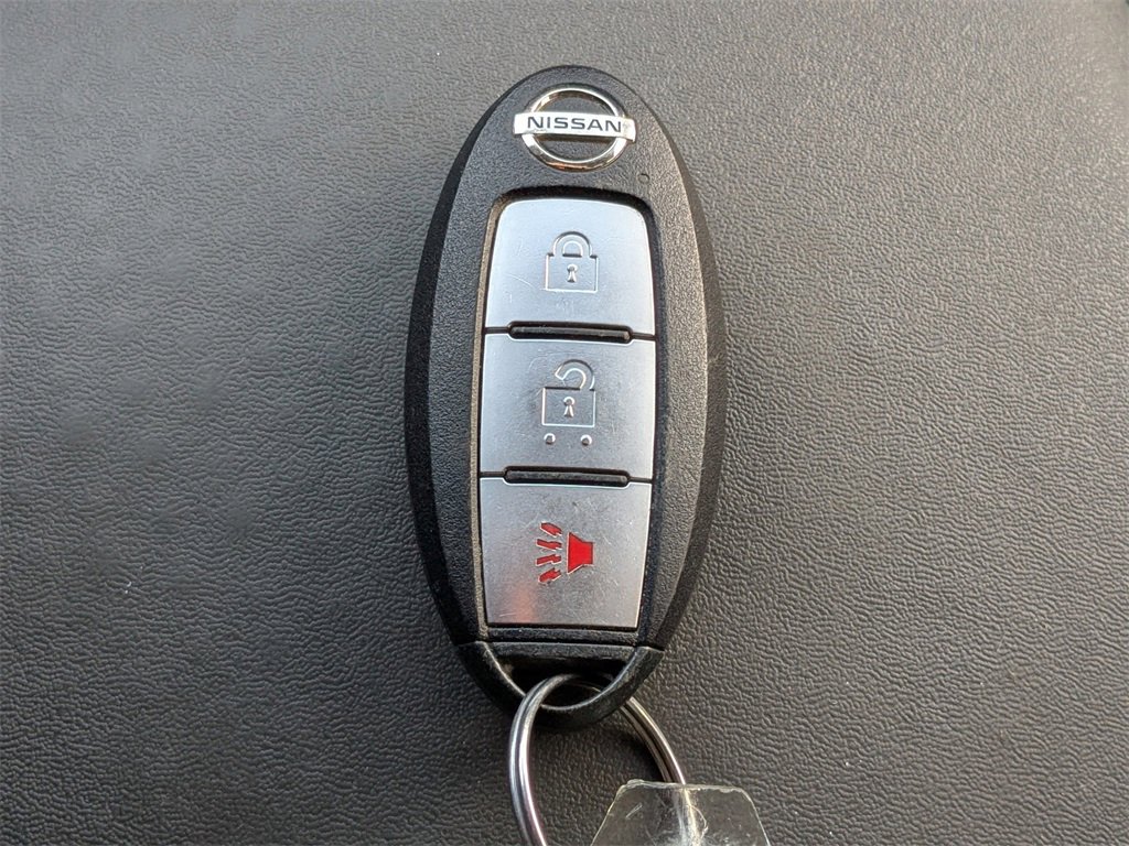 Used 2020 Nissan Frontier PRO-4X w/ Pro-4x Utility Package image 31