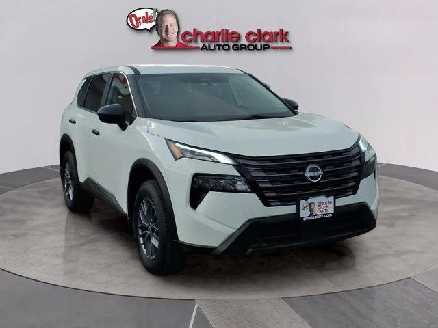 Certified 2026 Nissan Rogue S FWD image 8