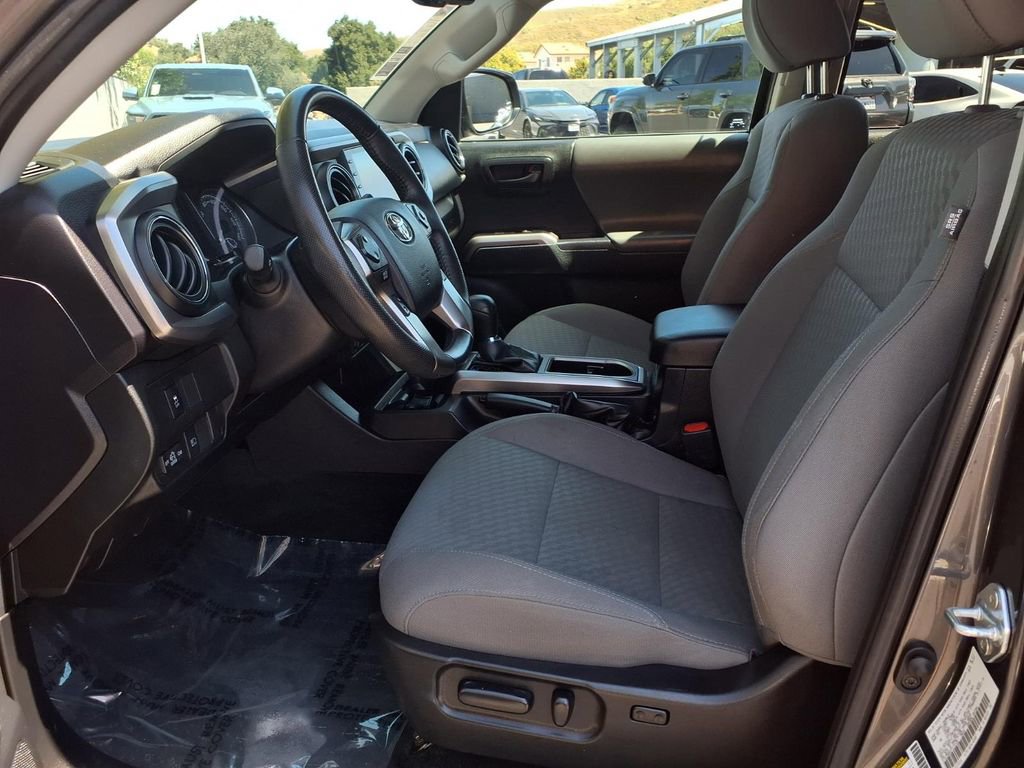 Certified 2023 Toyota Tacoma SR5 w/ Technology Package AWD/4WD image 18