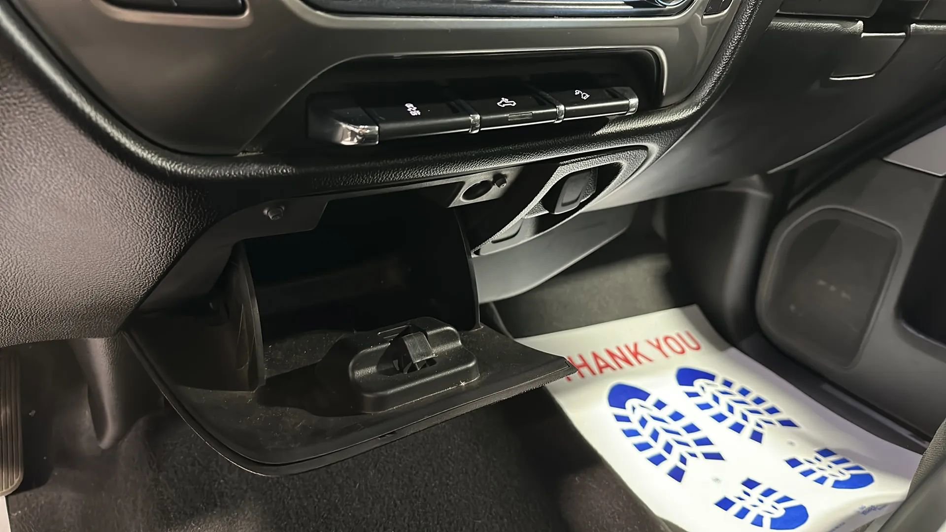 Used 2018 Chevrolet Silverado 1500 LT w/ All Star Edition AWD/4WD image 19