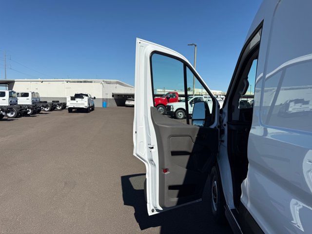 New 2027 Ford Transit 250 148 Medium Roof w/ Load Area Protection Package RWD image 13