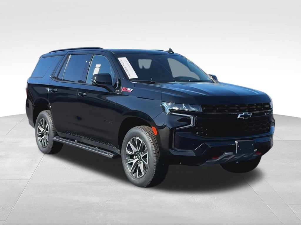 Used 2023 Chevrolet Tahoe Z71 w/ Luxury Package AWD/4WD image 2