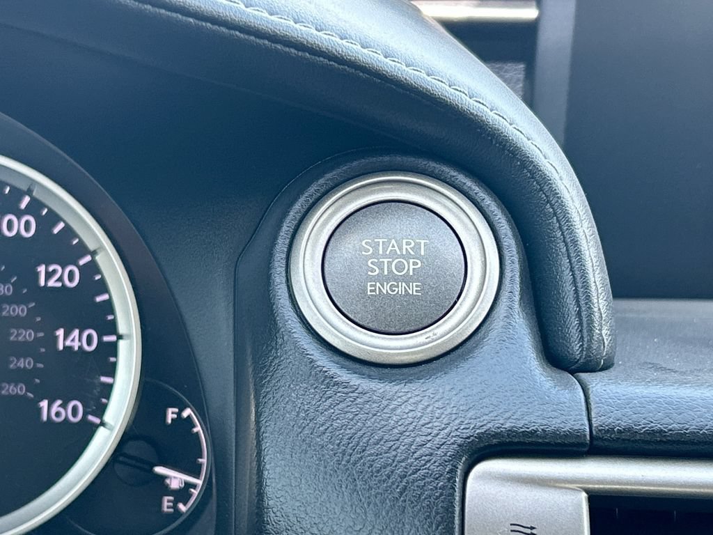 Used 2016 Lexus IS 200t RWD image 35