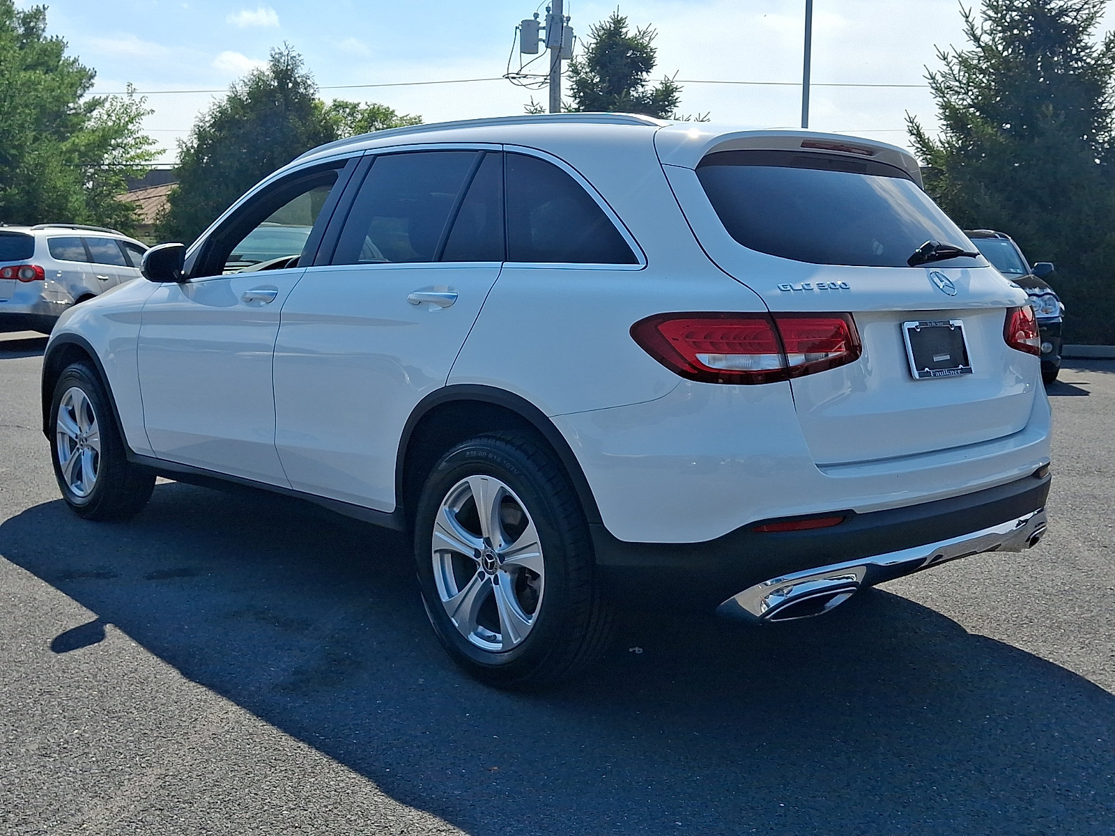 Used 2017 Mercedes-Benz GLC 300 4MATIC image 4