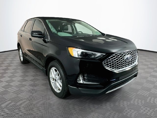 Certified 2024 Ford Edge SEL w/ Convenience Package AWD/4WD image 4