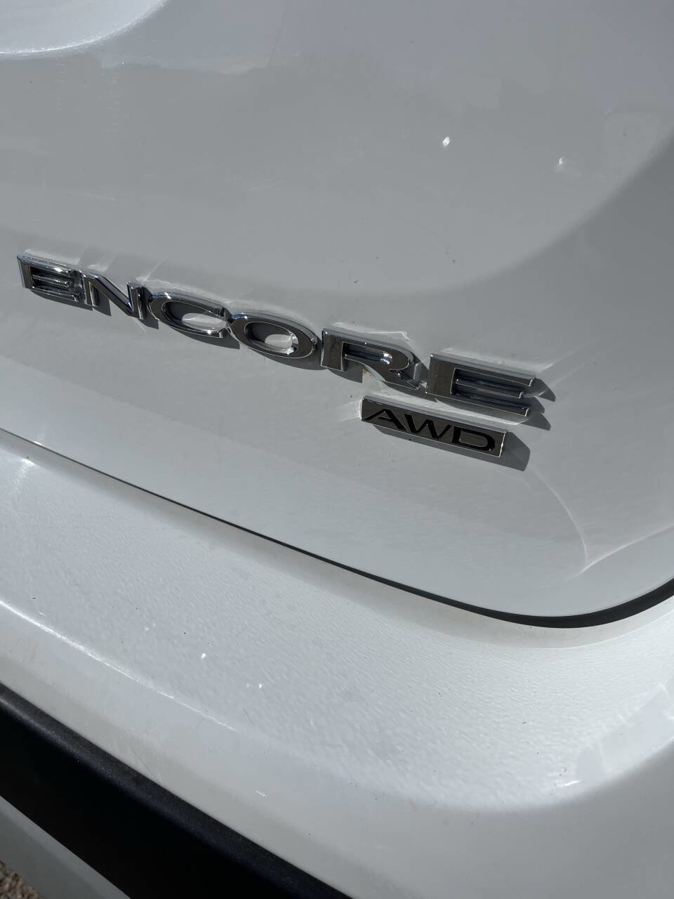Used 2019 Buick Encore Sport Touring AWD/4WD image 18