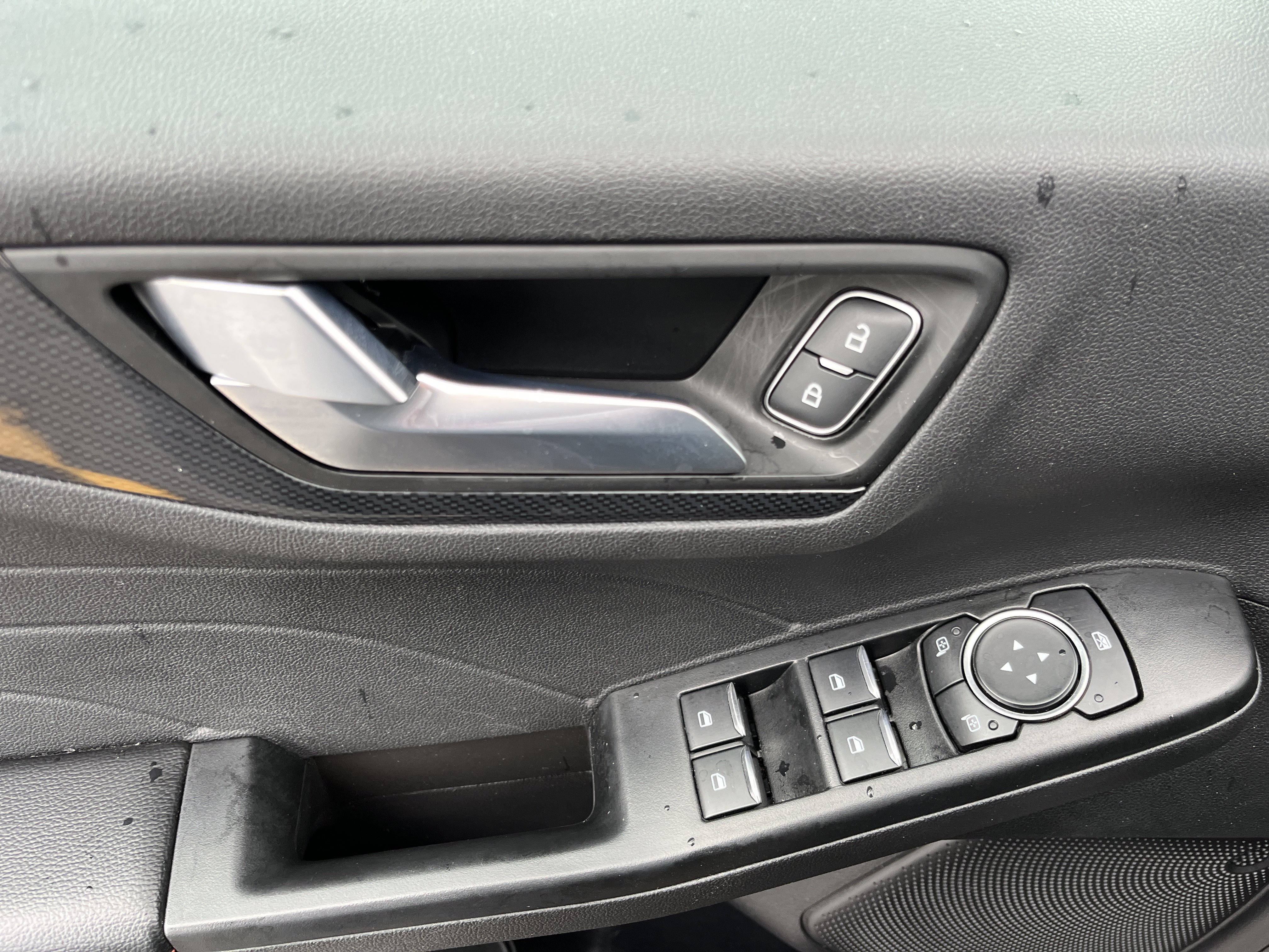 Used 2025 Ford Escape ST-Line AWD/4WD image 17