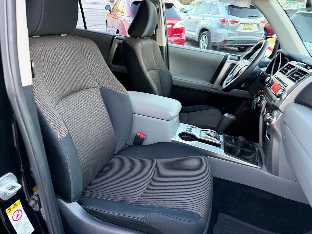 Used 2011 Toyota 4Runner SR5 w/ Convenience Pkg image 95