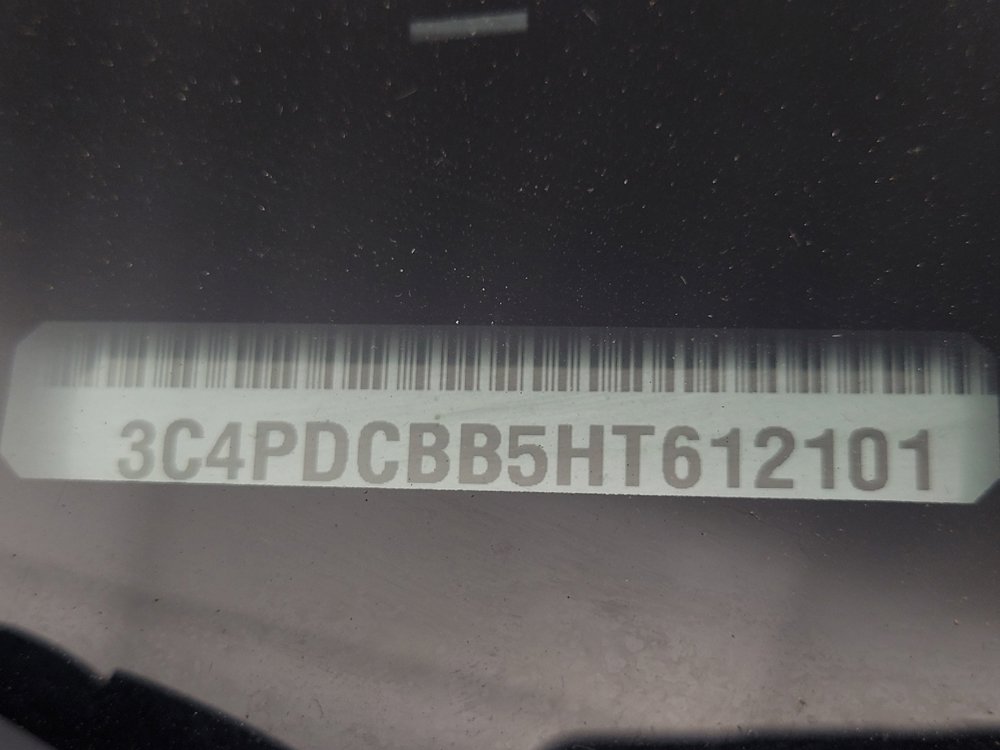 Used 2017 Dodge Journey SXT w/ Safe & Sound Group FWD image 33