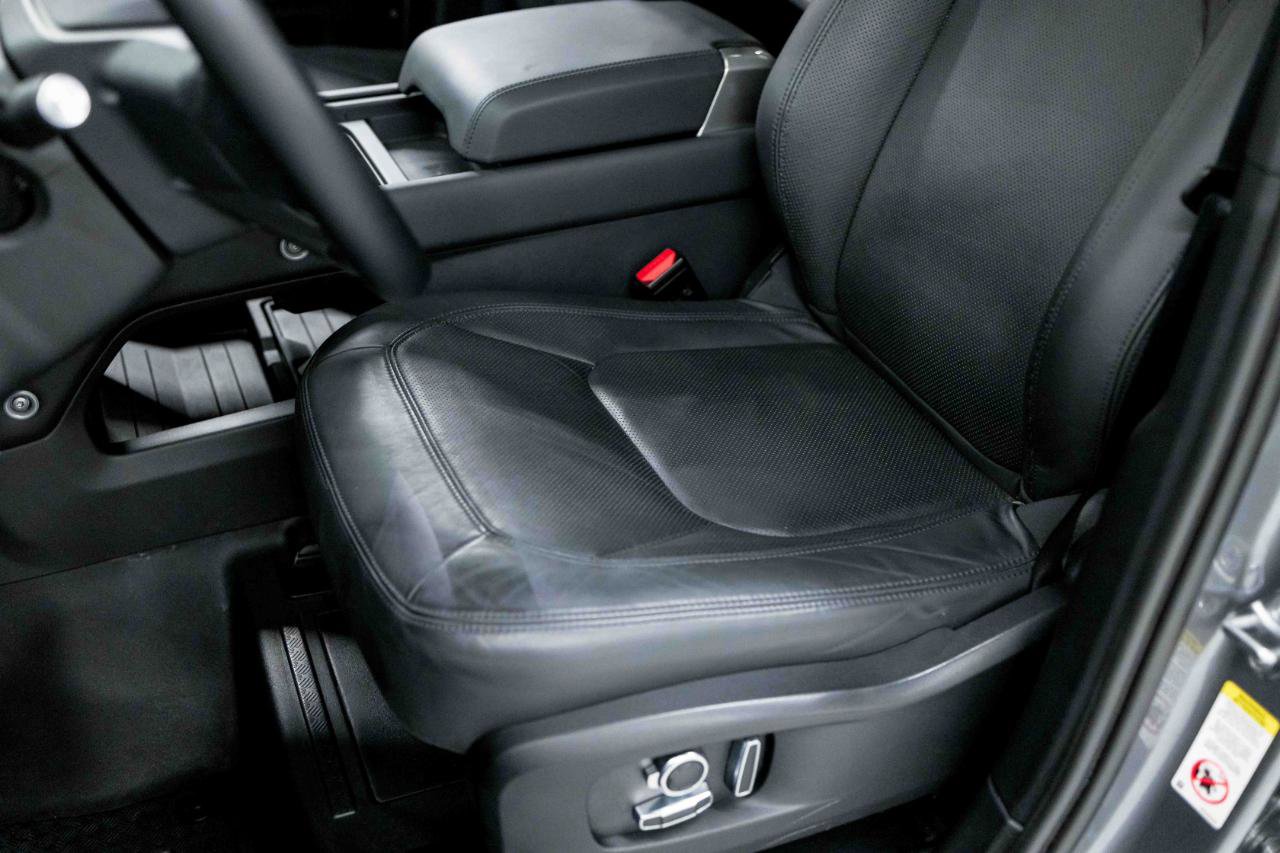 Used 2023 Land Rover Defender 130 SE image 69