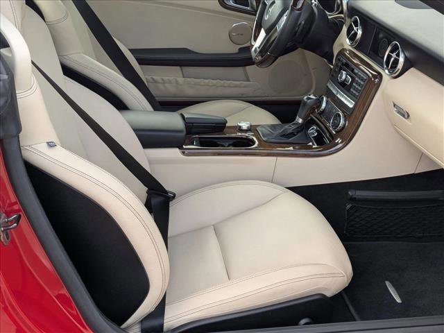 Used 2015 Mercedes-Benz SLK 350 image 18