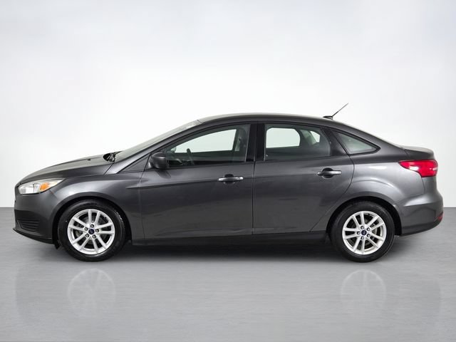 Used 2018 Ford Focus SE FWD image 6
