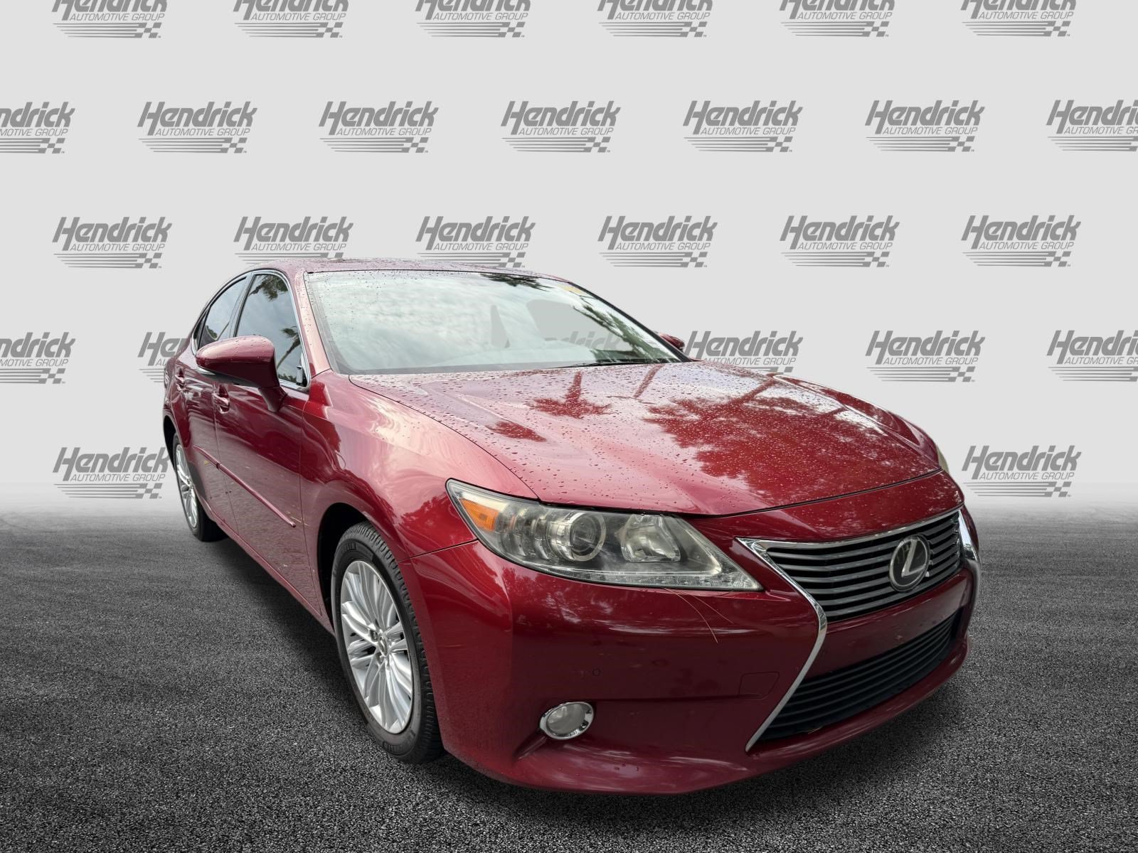 Used 2013 Lexus ES 350 w/ Luxury Pkg FWD image 2