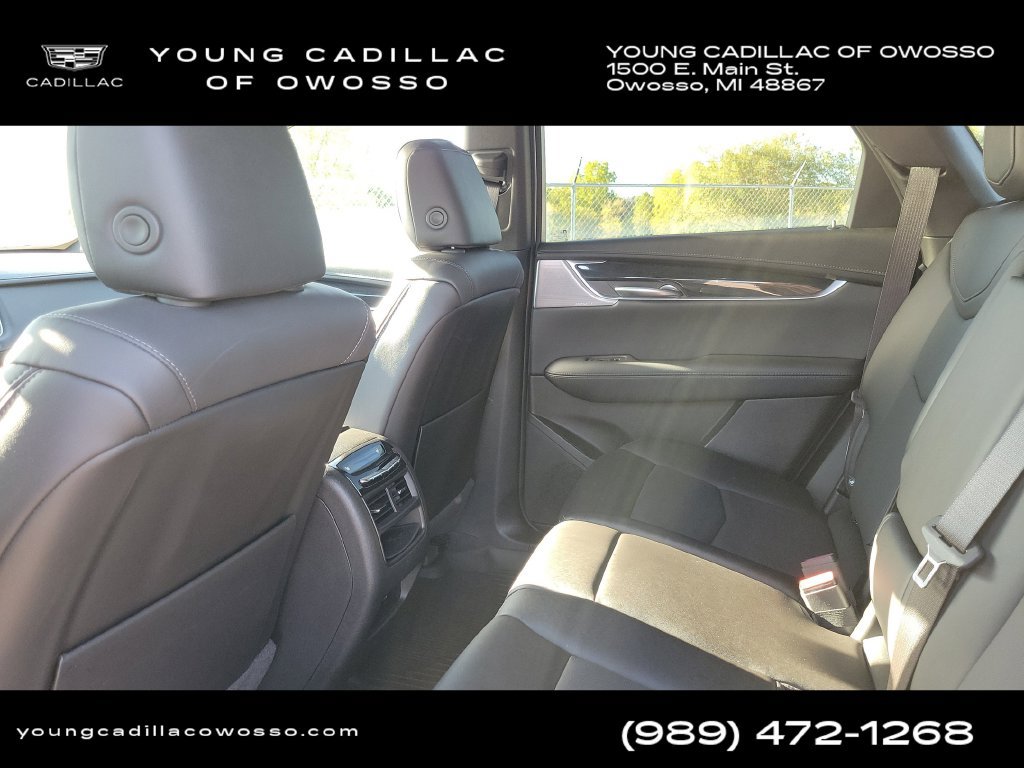 Used 2024 Cadillac XT5 Premium Luxury w/ LPO, Floor Liner Package AWD/4WD image 32