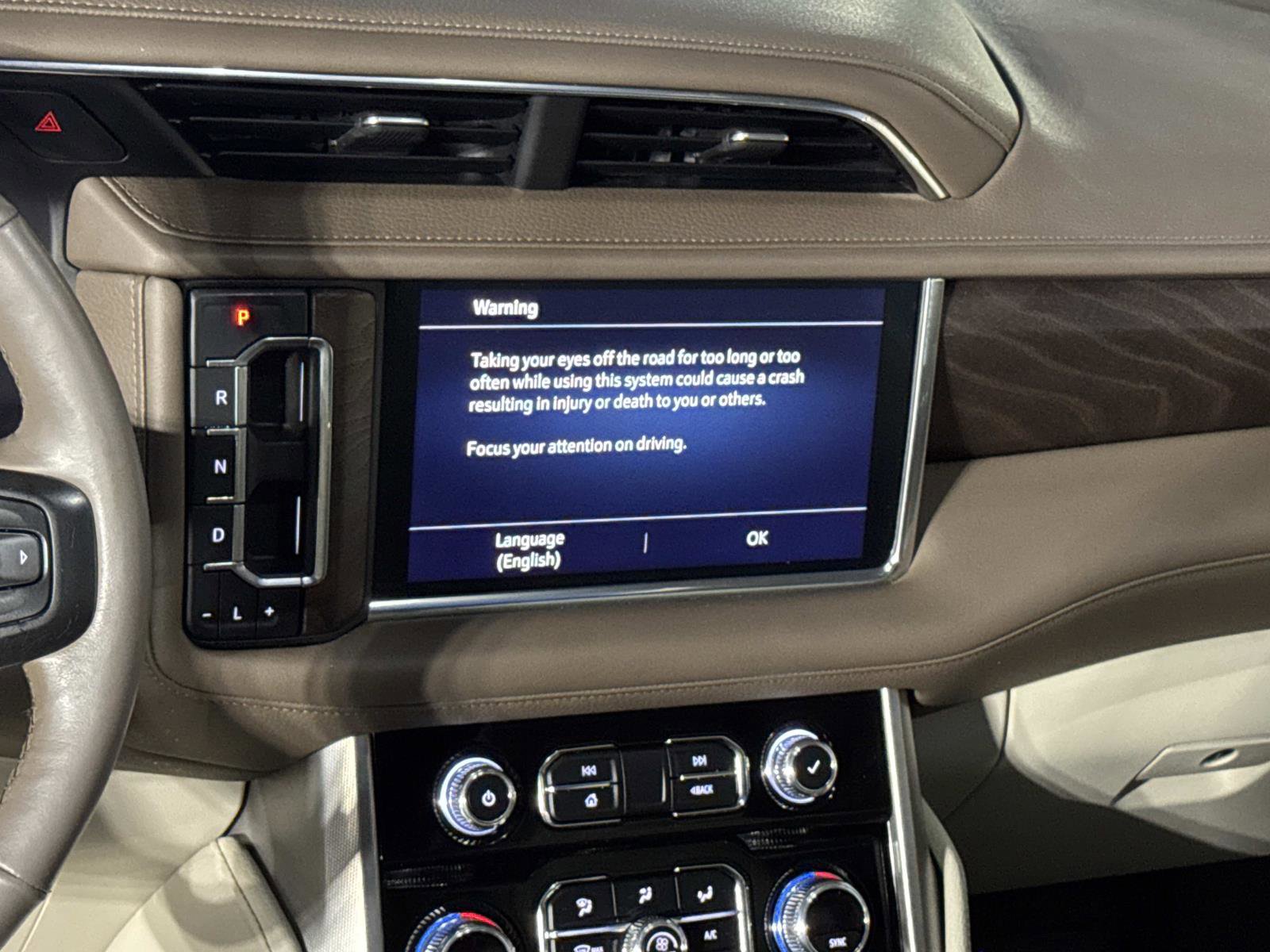 Used 2021 GMC Yukon XL Denali image 14