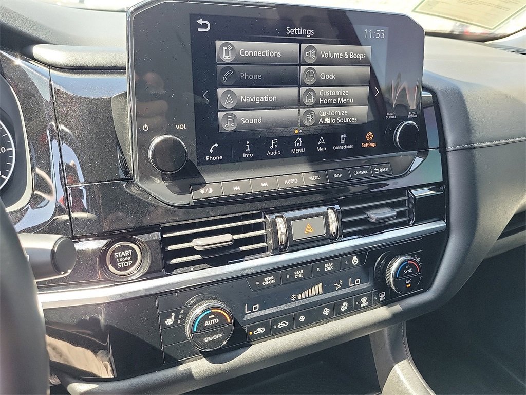 Certified 2023 Nissan Pathfinder SL image 8