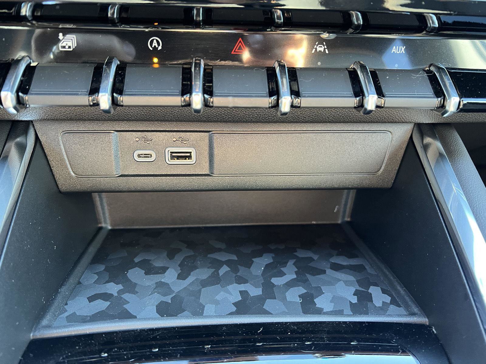 New 2026 GMC Canyon AT4 image 30