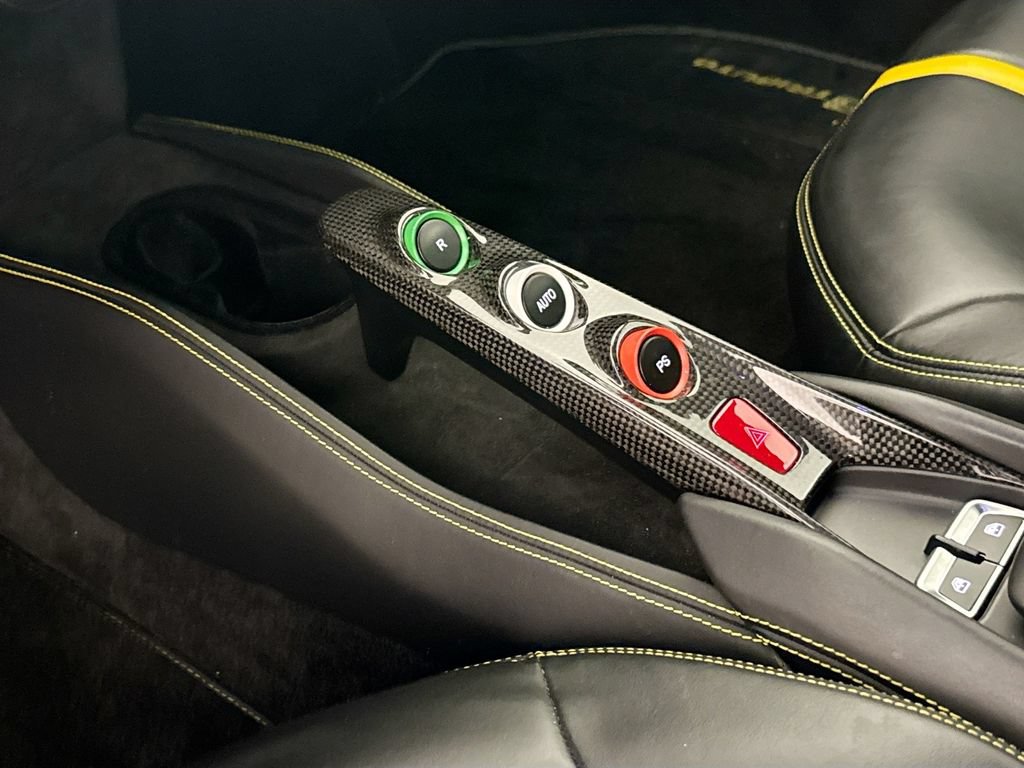 Used 2020 Ferrari F8 Tributo RWD image 17