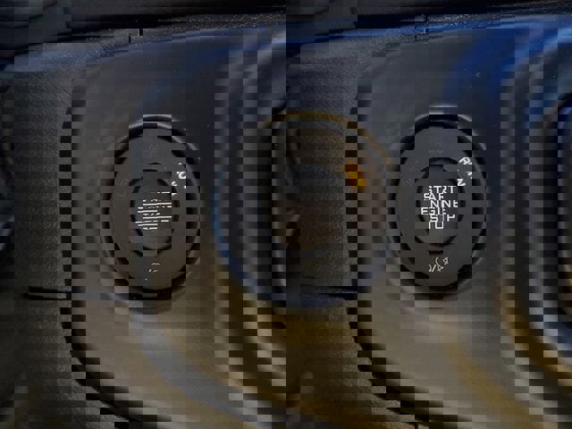 Certified 2022 Jeep Wrangler Unlimited Sahara w/ Cold Weather Group image 32