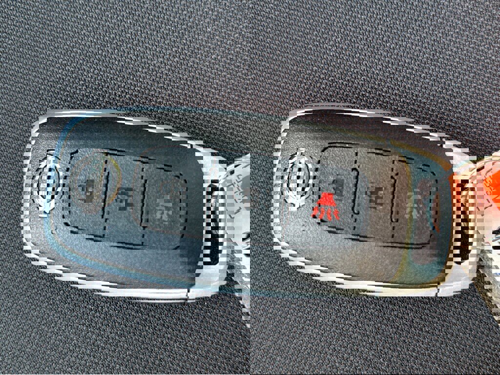 New 2025 Nissan Kicks Play S image 29