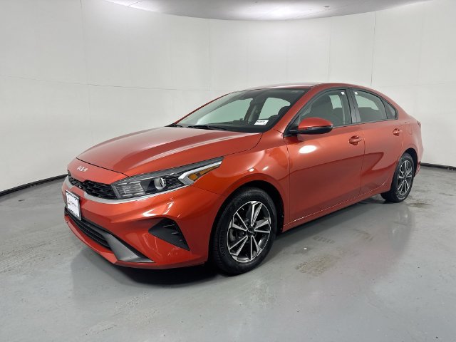 Certified 2023 Kia Forte LXS w/ LXS Technology Package FWD image 2