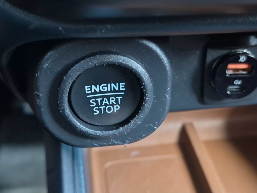 Used 2022 Ford Maverick Lariat w/ Equipment Group 500A Standard AWD/4WD image 26