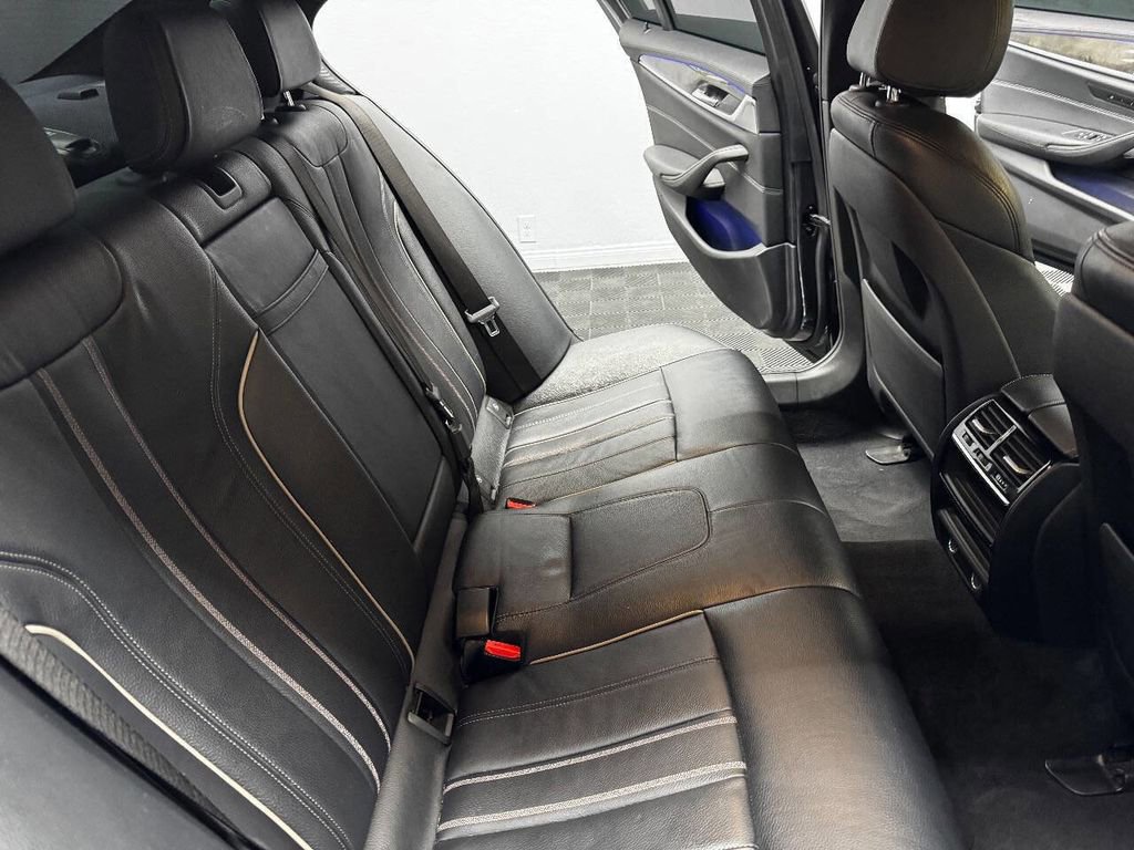 Used 2018 BMW 530i RWD image 48