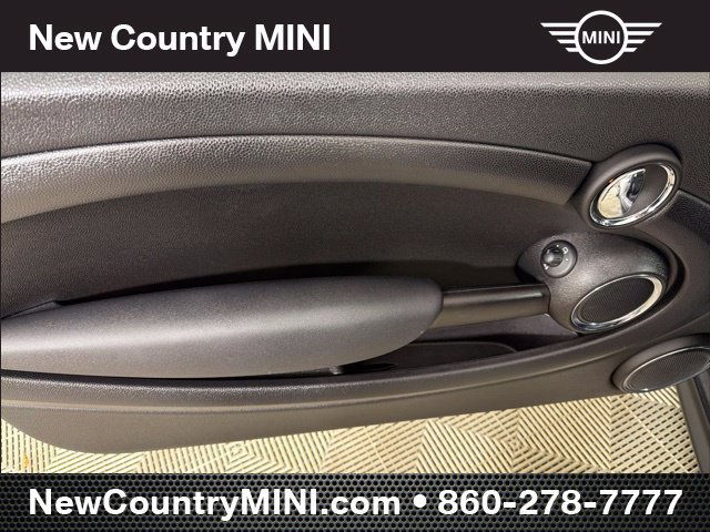 Used 2015 MINI Cooper Roadster FWD image 12
