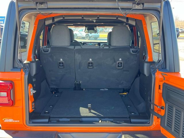 Used 2025 Jeep Wrangler Sport S image 30