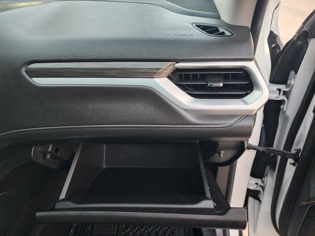 Used 2017 GMC Acadia SLT image 28