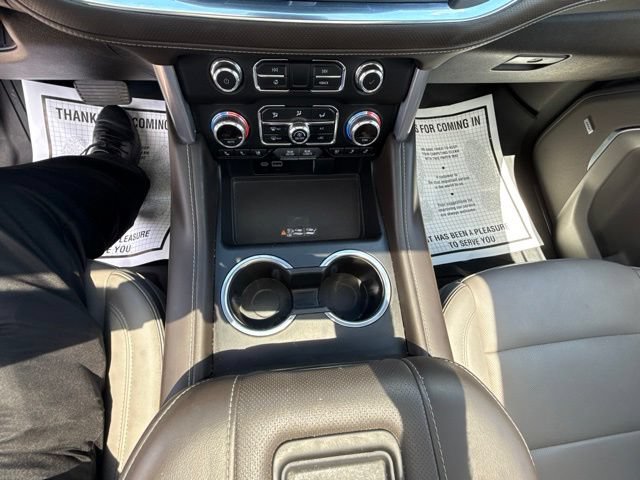 Certified 2023 GMC Yukon SLT w/ SLT Premium Package AWD/4WD image 27