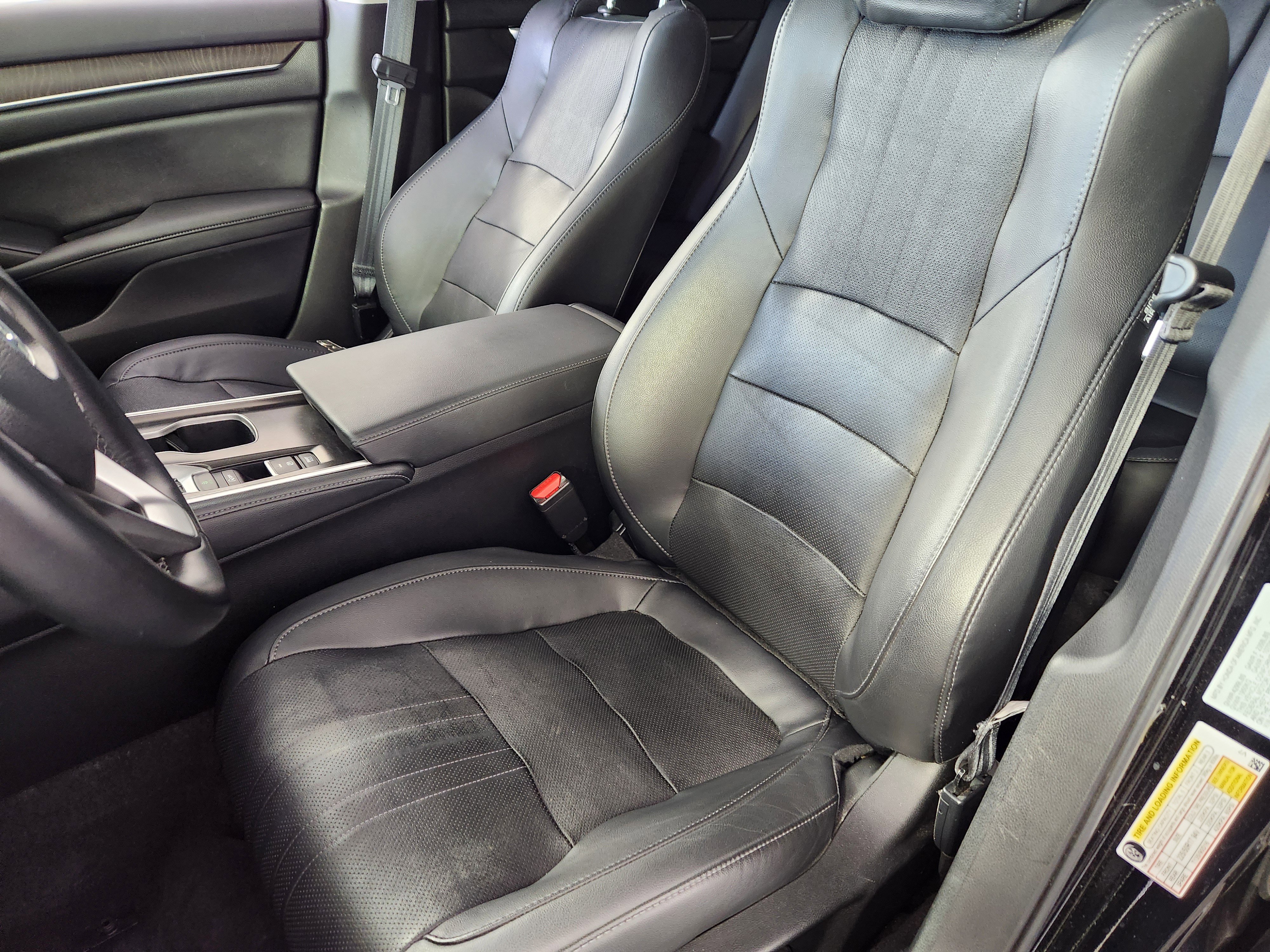 Used 2021 Honda Accord EX-L image 12