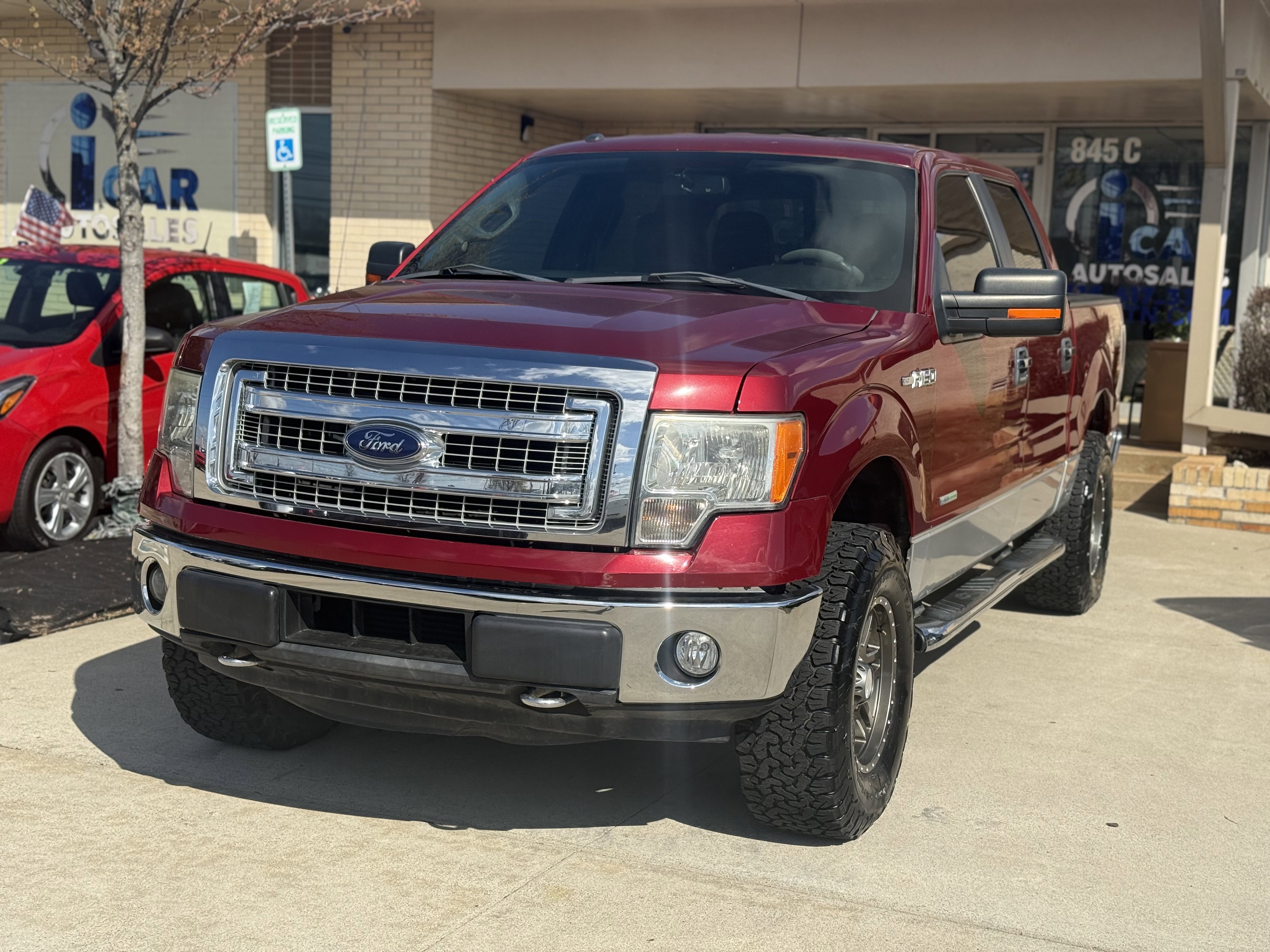 Used 2014 Ford F150 XLT w/ Equipment Group 302A Luxury image 1