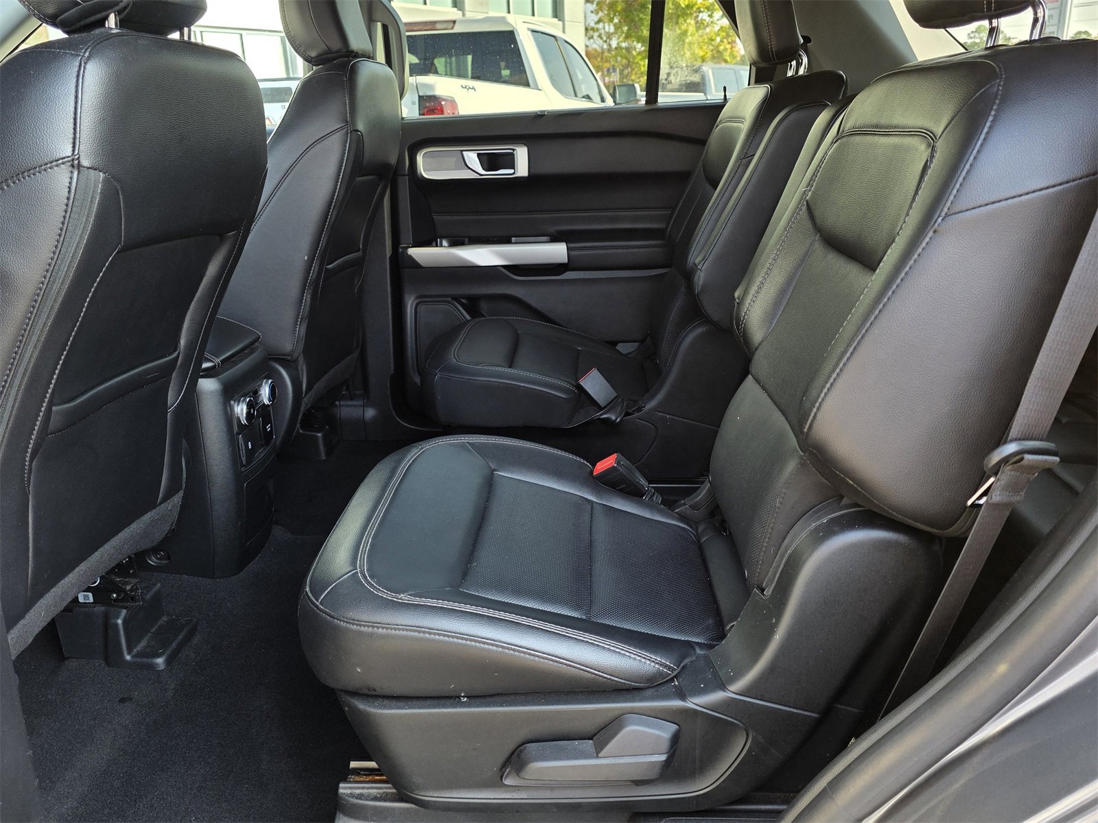 Used 2023 Ford Explorer Limited w/ Equipment Group 301A image 37