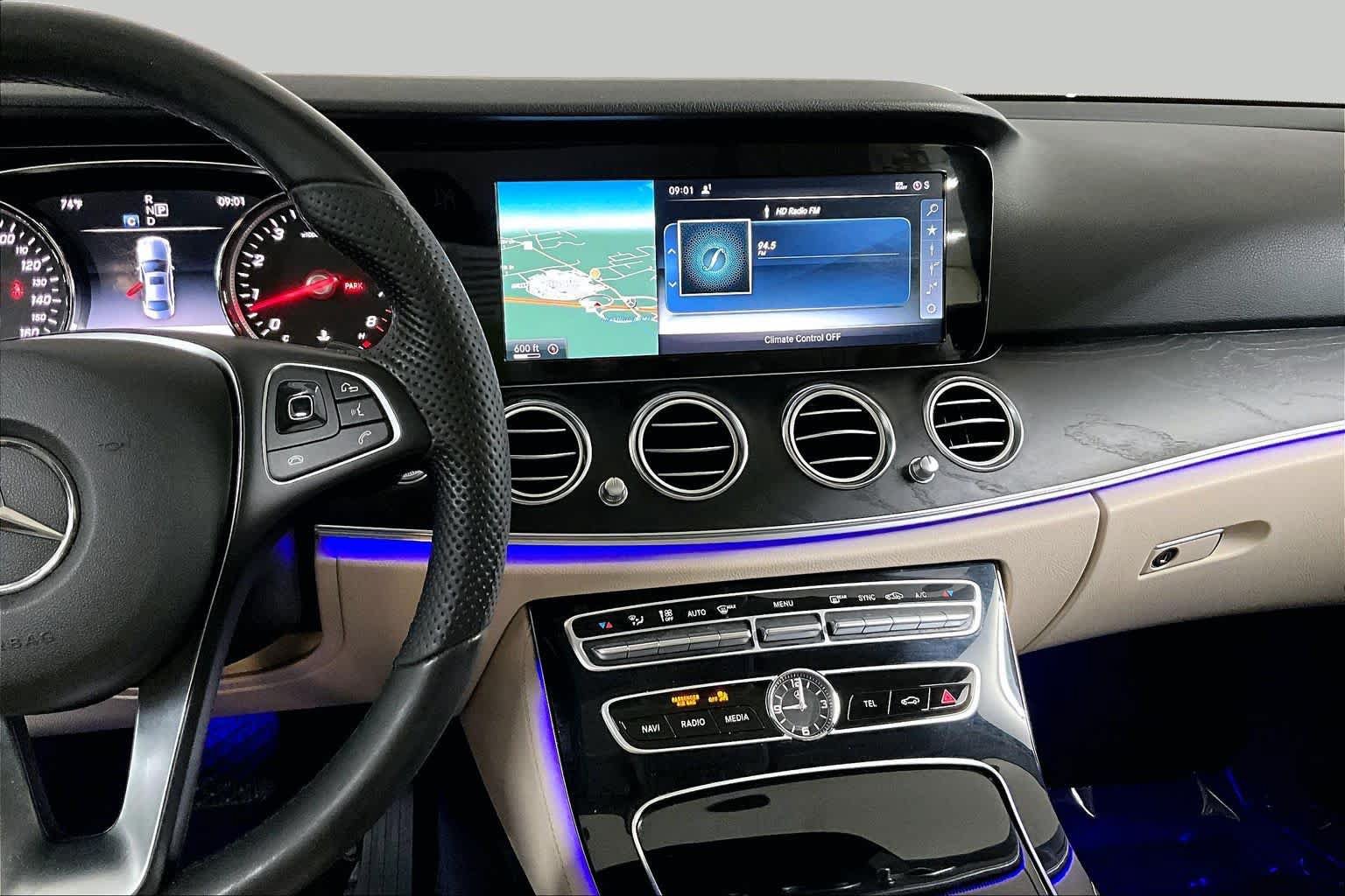 Certified 2017 Mercedes-Benz E 300 4MATIC image 7