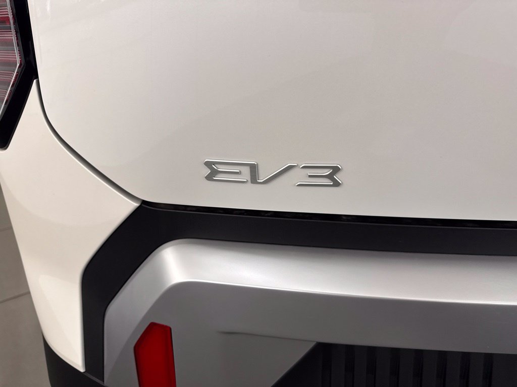 New 2027 Kia EV3 Wind AWD/4WD image 9
