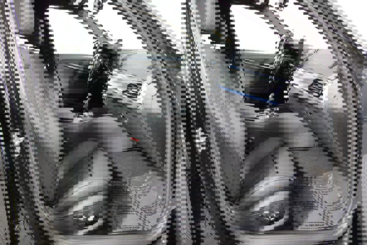 Used 2023 BMW 530e 530e w/ M Sport Package image 14