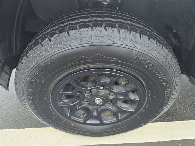 Used 2020 Toyota Tacoma SR5 image 23