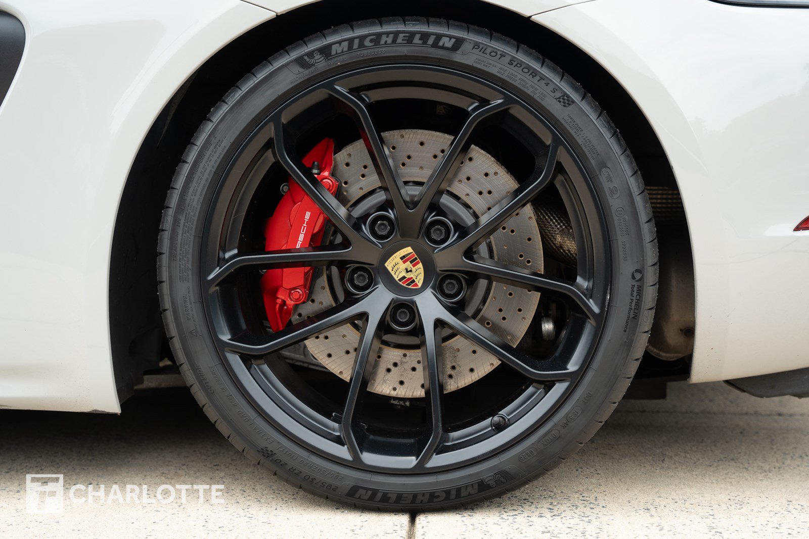 Used 2021 Porsche 718 Boxster Spyder RWD image 12