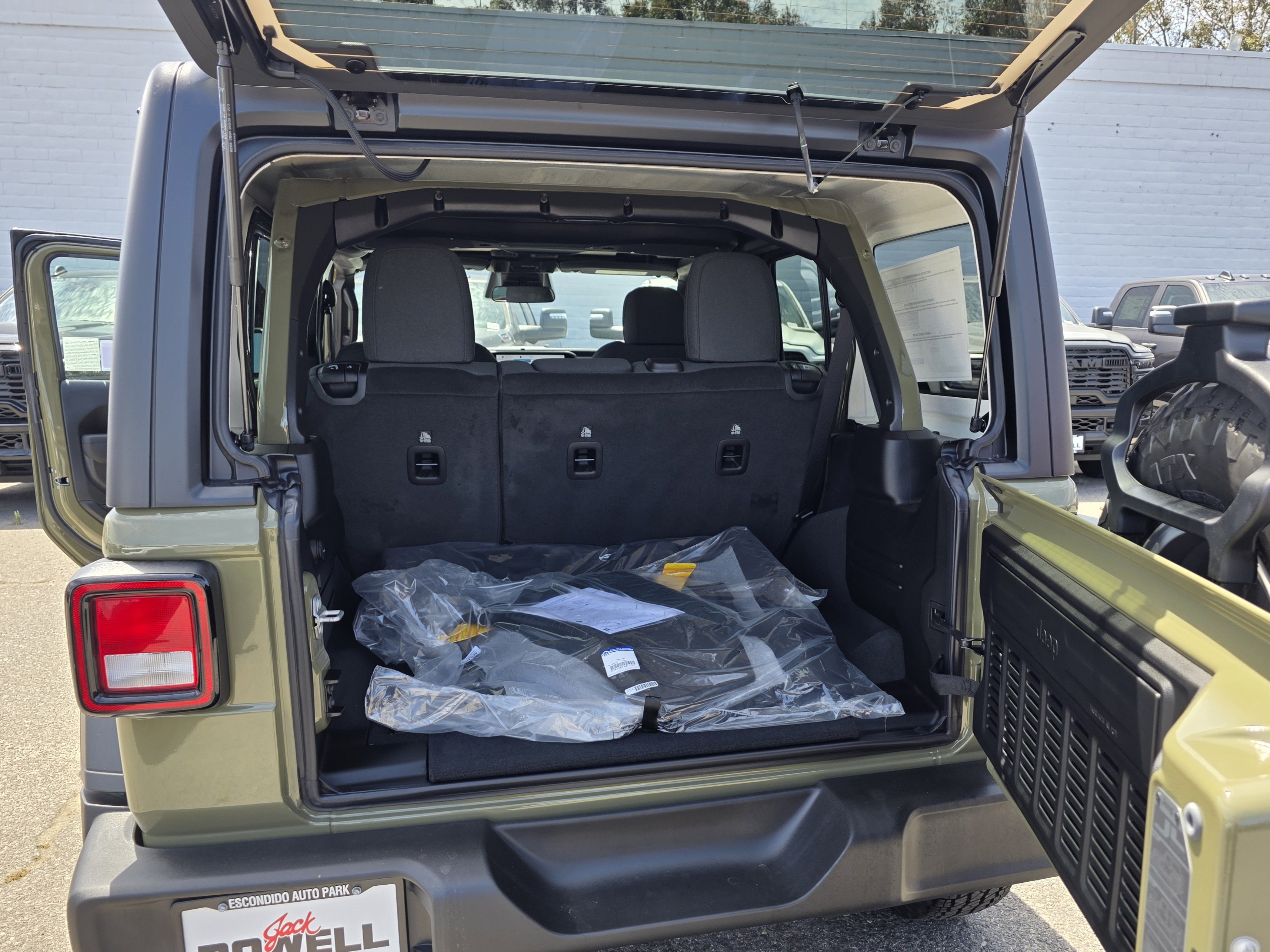New 2026 Jeep Wrangler Unlimited Sport AWD/4WD image 19