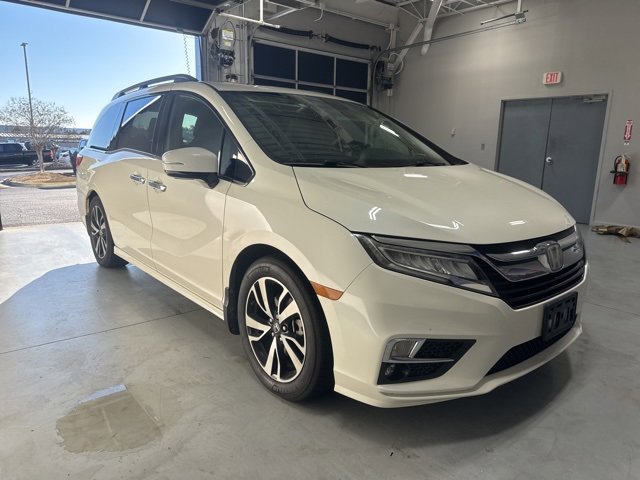 Used 2018 Honda Odyssey Elite image 3