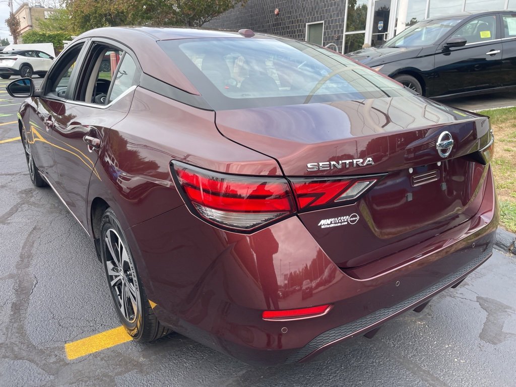 Certified 2022 Nissan Sentra SV image 3