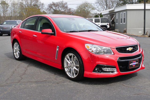 Used 2015 Chevrolet SS / 6.2L V8 / Sunroof / Heated & image 50