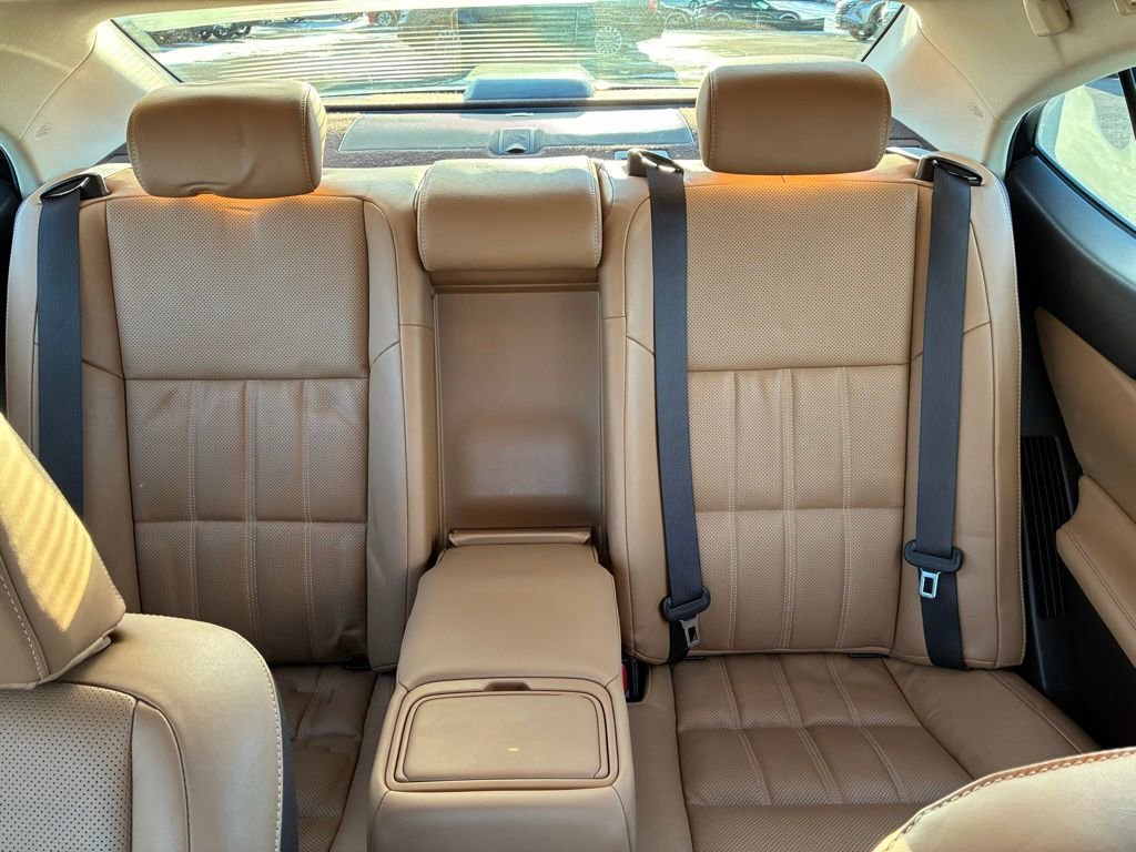 Used 2018 Lexus ES 300h image 14